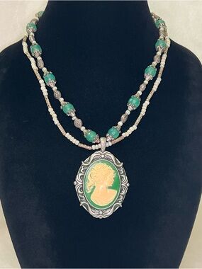 Elegant Green Cameo Necklace